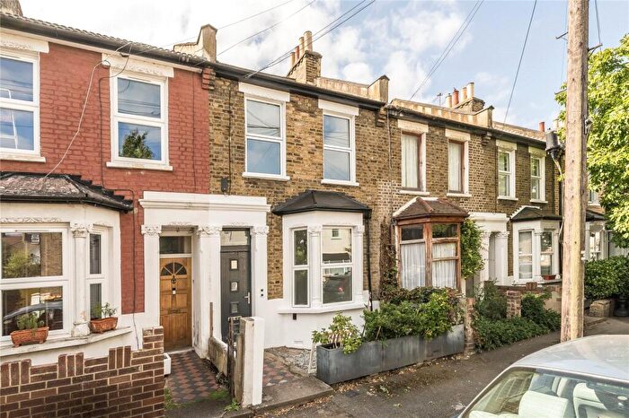 3 Bedroom House For Sale In Heyworth Road, London, E15