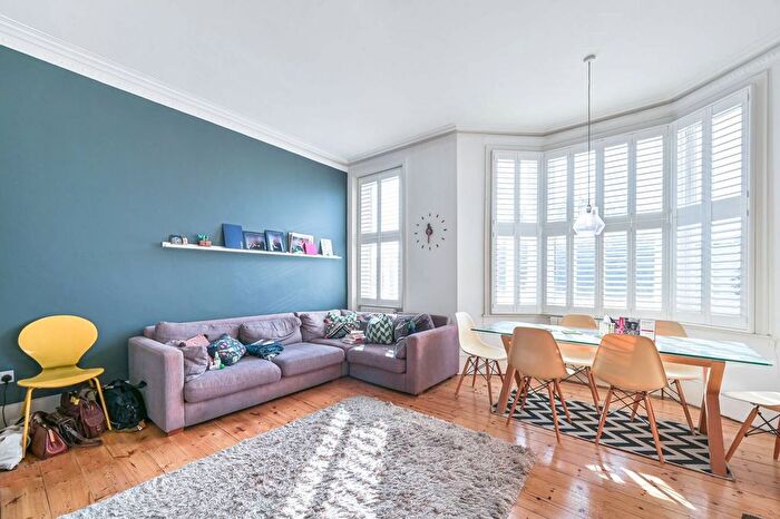 2 Bedroom Flat To Rent In Mansfield Road, Gospel Oak, London, NW3