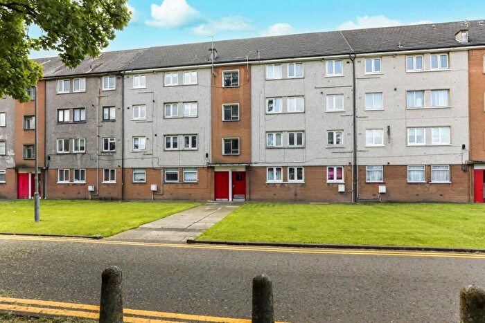 2 Bedroom Flat For Sale In , Canal Terrace, Flat -, Paisley, PA1