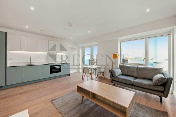 Studio To Rent In Botanist House, Seagull Lane, E16