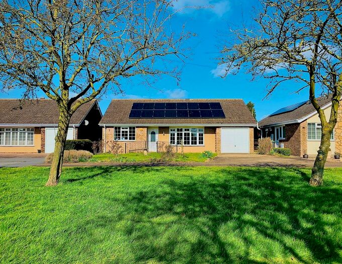 3 Bedroom Detached Bungalow To Rent In Wesley Close, Metheringham, Lincoln, LN4