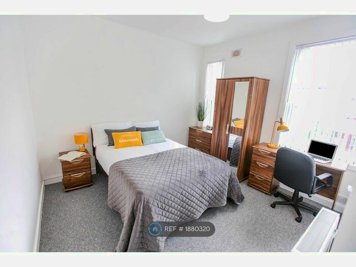 4 Bedroom Terraced House To Rent In Broomfield Road, Coventry, CV5