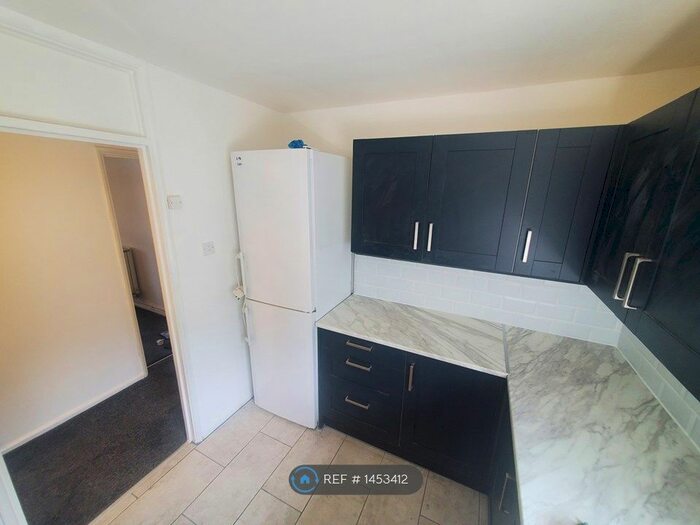 2 Bedroom Flat To Rent In Moseley, Birmingham, B13