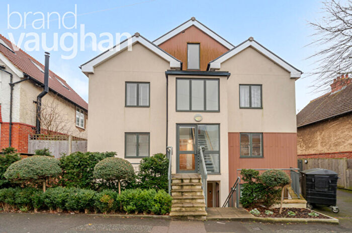 2 Bedroom Flat To Rent In Boundary Road, Hove, East Sussex, BN3