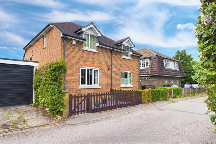 2 Bedroom Semi Detached House For Sale In Ottways Avenue, Ashtead, KT21