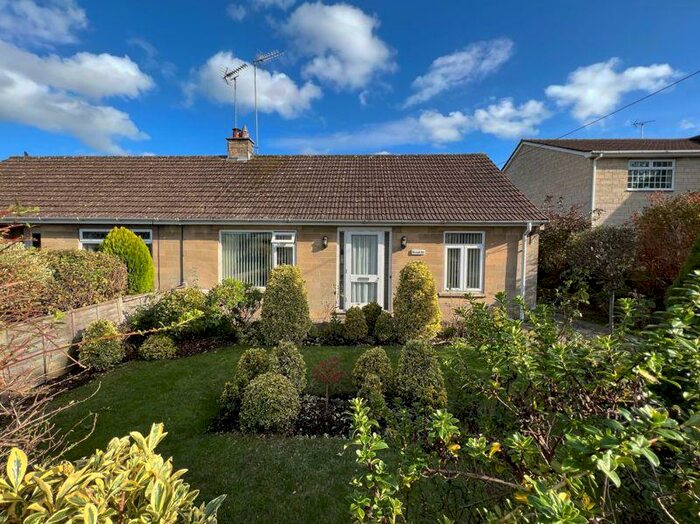 2 Bedroom Semi-Detached Bungalow To Rent In Bristol Road, Paulton, BS39