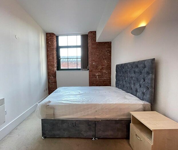 2 Bedroom Apartment To Rent In Macintosh Mill, Cambridge Street, M1