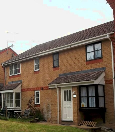 1 Bedroom House To Rent In Lyon Close, Crawley, West Sussex, RH10
