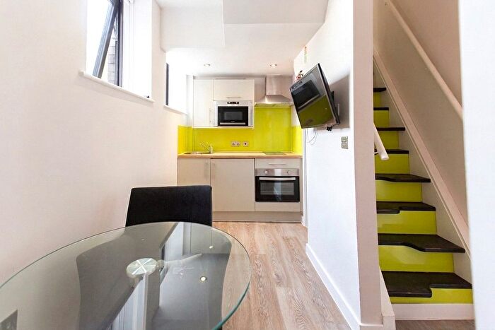 1 Bedroom Maisonette To Rent In Crown House, - Prince Street, City Centre, Bristol, BS1