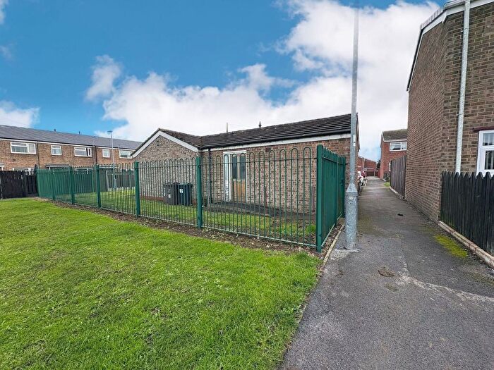 1 Bedroom Bungalow For Sale In Greygarth Close, Bransholme, Hull, East Yorkshire, HU7