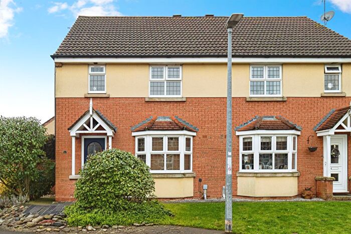 3 Bedroom Semi Detached House For Sale In The Bryants, Leven, Beverley, HU17