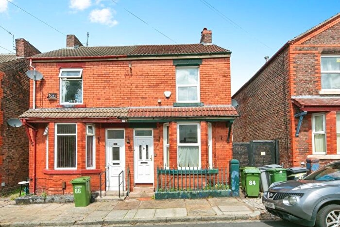 2 Bedroom Semi-Detached House For Sale In Maybank Road, Birkenhead, Merseyside, CH42