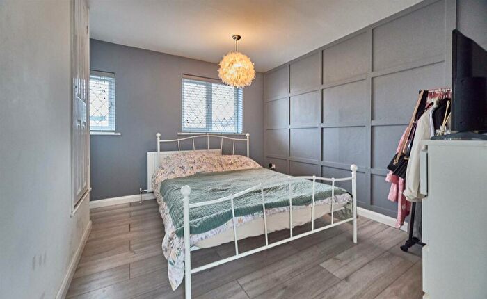 2 Bedroom Semi-Detached House For Sale In Woodbank, Burbage, LE10