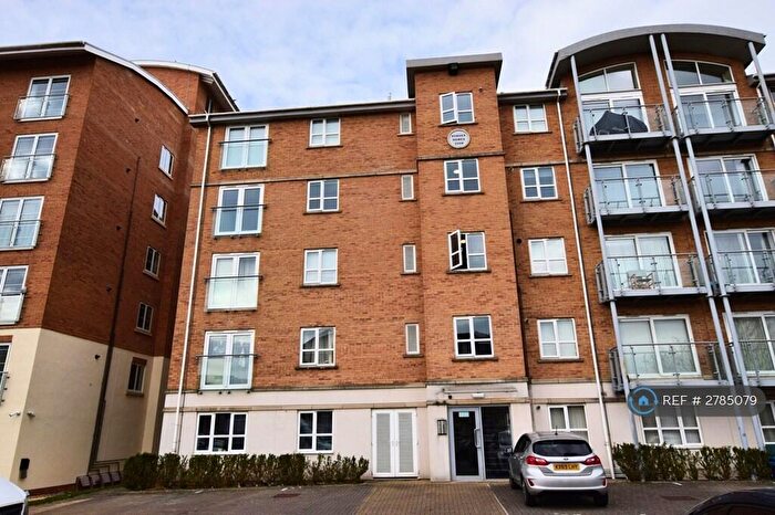 2 Bedroom Flat To Rent In Lion Court, Northampton, NN4
