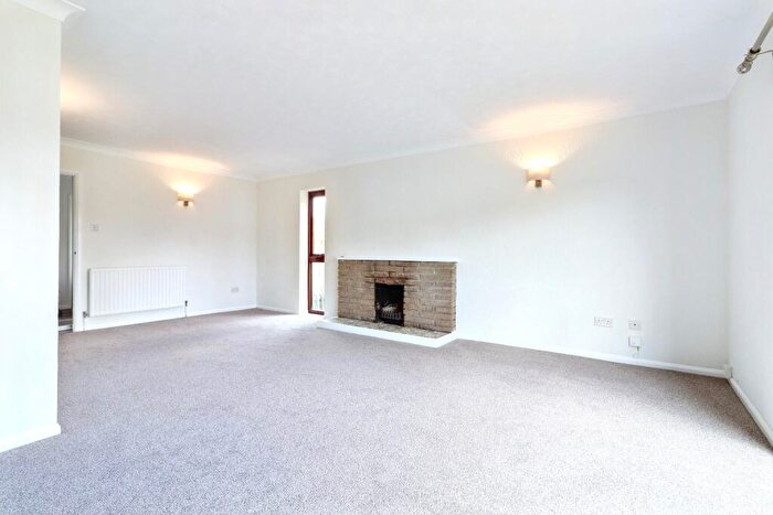 2 Bedroom Bungalow To Rent In Brookfields, Wyton, Cambs, PE28