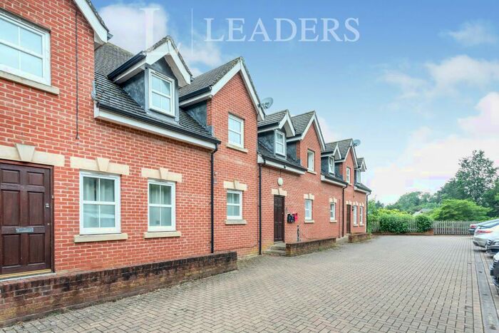 3 Bedroom Apartment To Rent In The Old Maltings, Buckingham, MK18