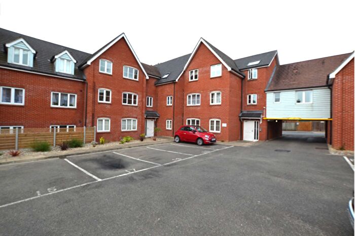2 Bedroom Apartment To Rent In Bramford Road, Ipswich, Suffolk, IP1