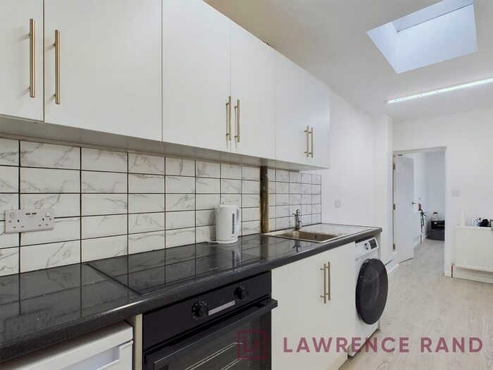 Studio To Rent In Deane Avenue, Ruislip, HA4