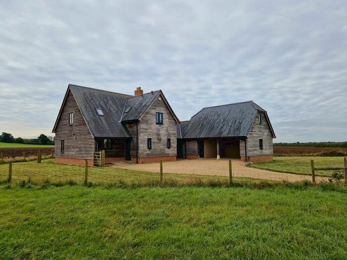 3 Bedroom Detached House To Rent In Woodhill Park Farm, Bushton, Swindon, SN4