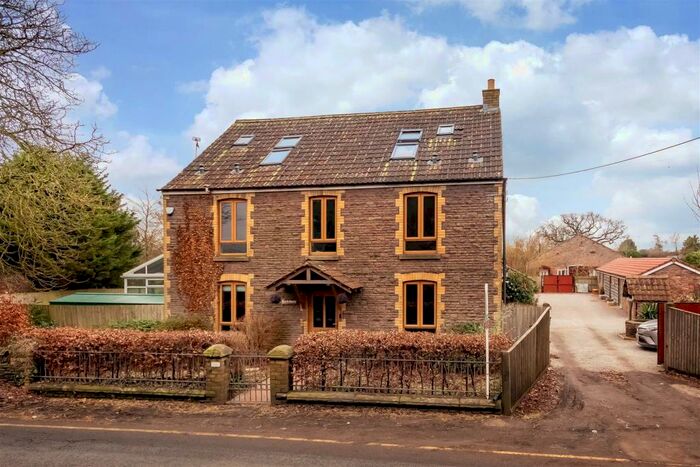 5 Bedroom Detached House To Rent In Yate Road, Iron Acton, BS37