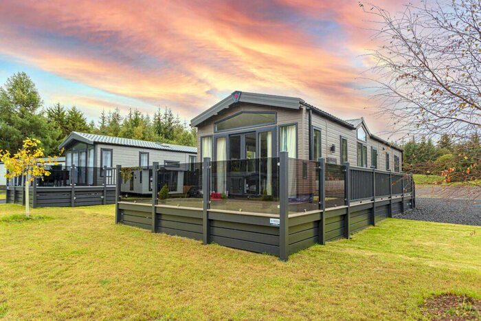 2 Bedroom Detached House For Sale In Lakewood Lodge, Castleton Road, Tullibardine, PH3