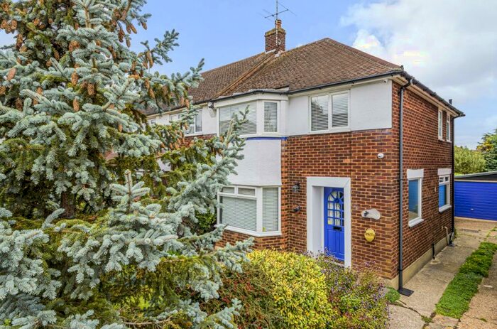 3 Bedroom End Of Terrace House To Rent In Southlands Avenue Orpington, BR6