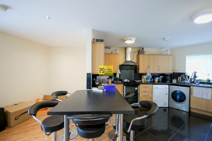 5 Bedroom End Of Terrace House To Rent In Hilldrop Grove - Student Property, B17