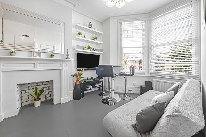 1 Bedroom Flat For Sale In West End Lane, West Hampstead, NW6