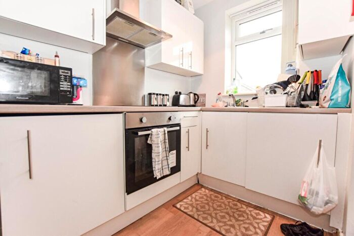 1 Bedroom Semi-Detached House To Rent In Aylesbury Close Annexe, Salford, M5