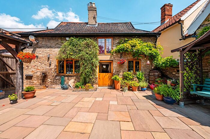 3 Bedroom Link Detached House For Sale In Elmswell Road, Wetherden, IP14