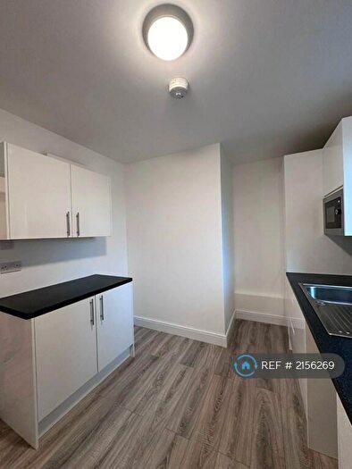 3 Bedroom Flat To Rent In Electric House, London, E3