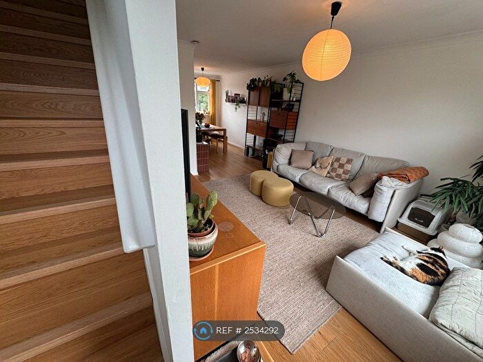 2 Bedroom Maisonette To Rent In Willridge Court, London, E11