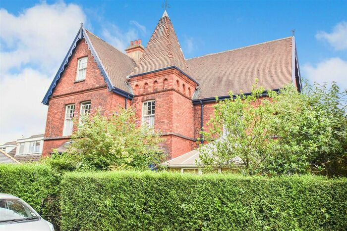 4 Bedroom Maisonette For Sale In South Lane, Hessle, HU13