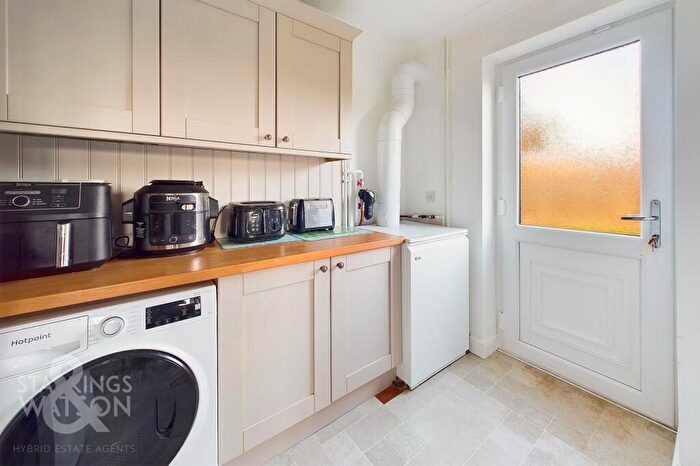 4 Bedroom Detached House For Sale In Broadland Views, Burnt House Road, Cantley, NR13