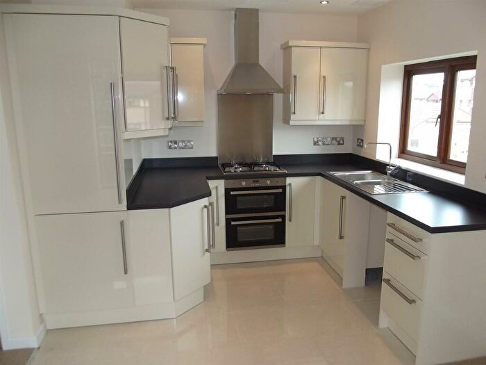 2 Bedroom Apartment To Rent In Brook Chase Mews, Beeston, NG9