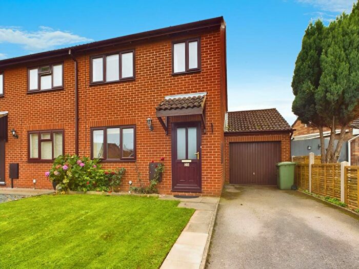 3 Bedroom Semi-Detached House To Rent In Whitefriars Road, Hereford, HR2