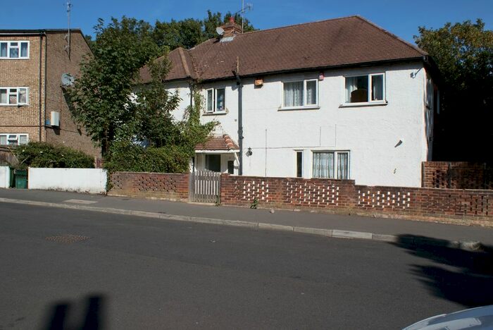 1 Bedroom Flat To Rent In Lullington Road, Penge, SE20