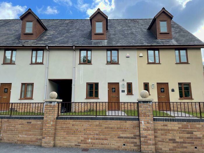 4 Bedroom Terraced House For Sale In Pontpren, Aberdare, CF44