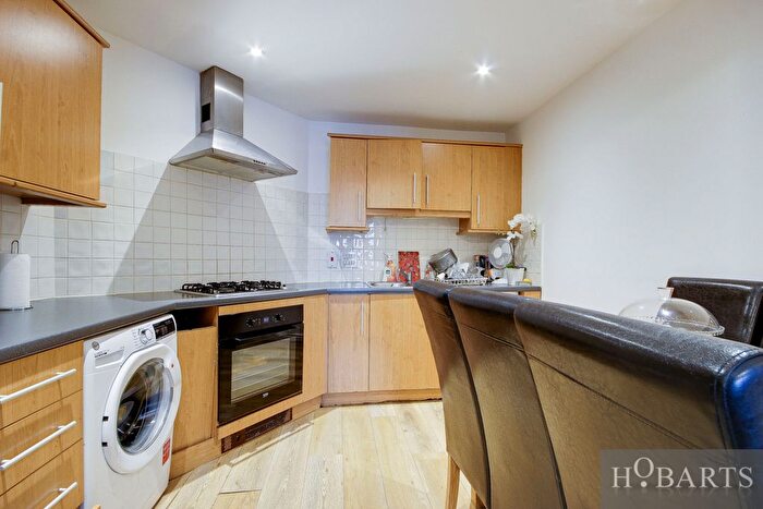 2 Bedroom Flat For Sale In Winkfield Road, Crown Close, N22