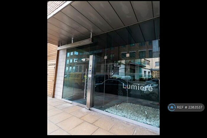 2 Bedroom Flat To Rent In City Road East, Manchester, M15