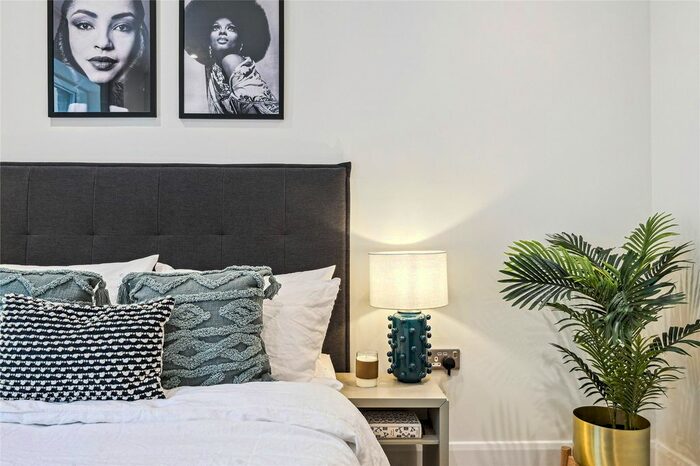 1 Bedroom Flat To Rent In Uncle Colindale, Aerial Square, London, NW9