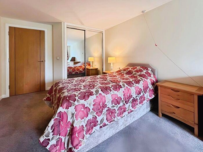 1 Bedroom Retirement Property For Sale In North Road, Newcastle Upon Tyne, NE20