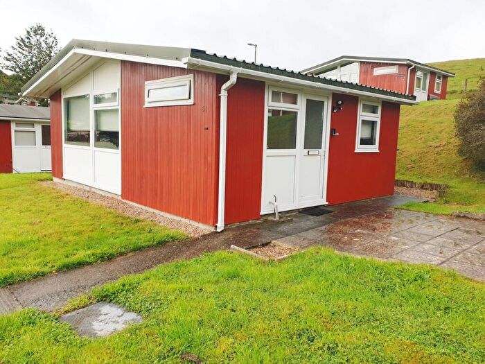 2 Bedroom Chalet For Sale In Llangain, Carmarthen, SA33