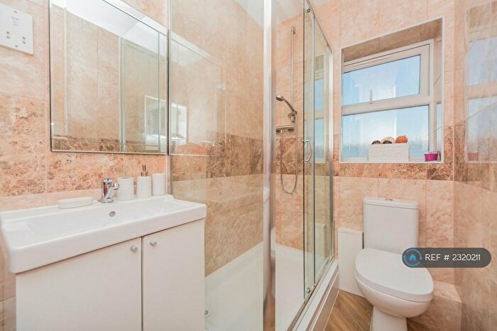 2 Bedroom Flat To Rent In Aaron Hill Road, London, E6