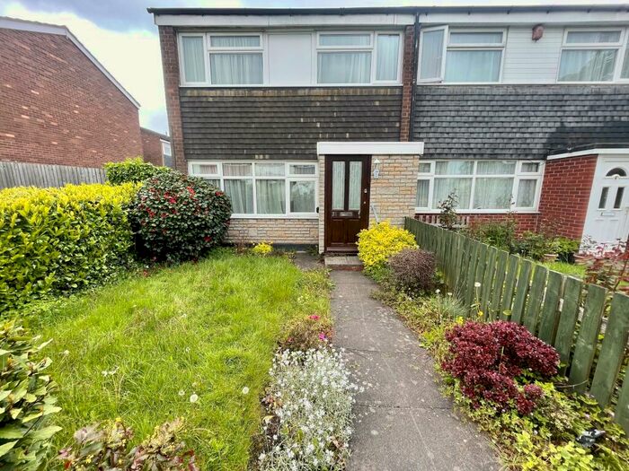 3 Bedroom End Of Terrace House To Rent In Shelly Close, Birmingham, B37