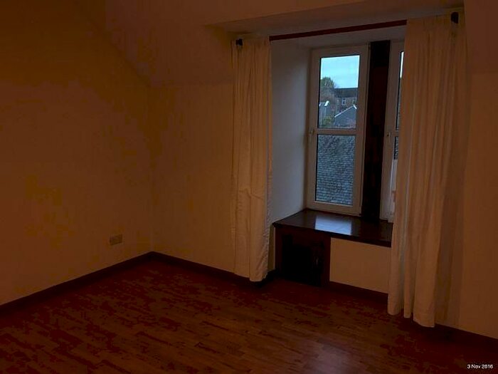 2 Bedroom Flat To Rent In Hamilton Street, Carluke, ML8