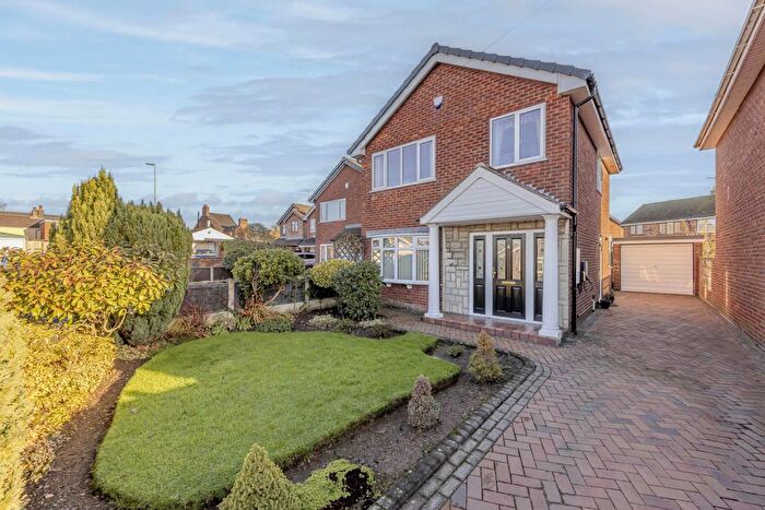 3 Bedroom Detached House For Sale In Ikins Drive, Bignall End, Stoke On Trent, ST7