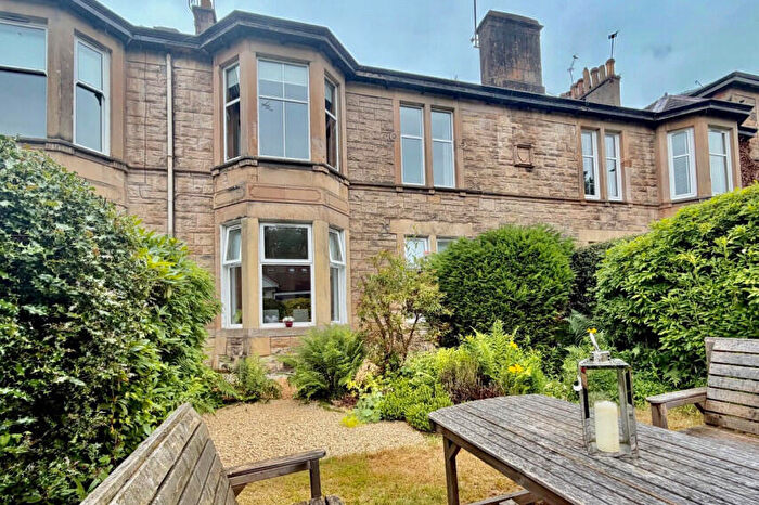 2 Bedroom Flat For Sale In Strathblane Road, Milngavie, Glasgow, G62