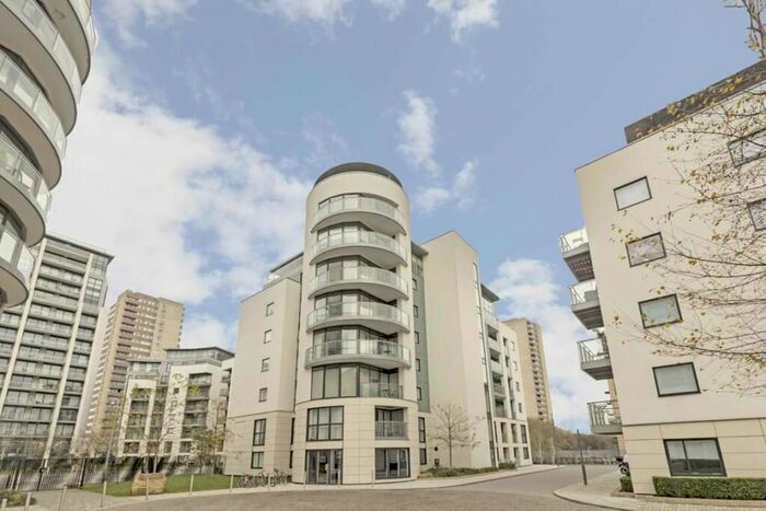 Studio To Rent In Adelaide Terrace, Great West Road, Brentford, TW8