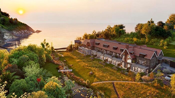 3 Bedroom Apartment For Sale In Lee Bay Apartments, EX34